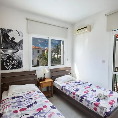 Villa Mesogi, Modern 3bdr Villa, Close To Fig Tree Bay *