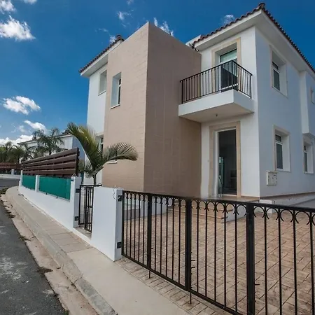 Mesogi, Modern 3bdr Villa, Close To Fig Tree Bay Villa